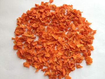 10 × 10 × 3mm Makanan Dehidrator Chips / Serpihan Wortel Dehidrasi Dengan Persetujuan ISO
